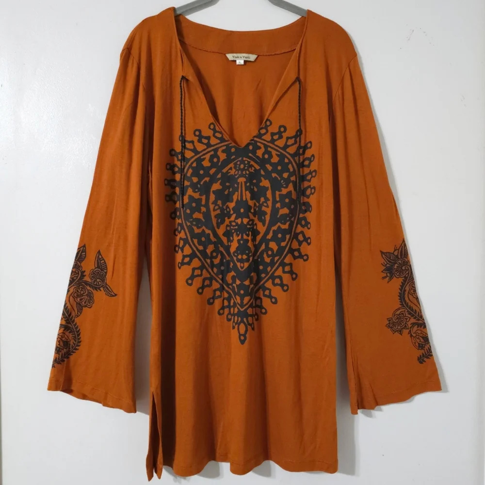 ✨️Yak & Yeti, Boho Tribal Print V-Neck Tunic Top - Rust, XL.